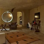 Mahzen Cave Hotel *