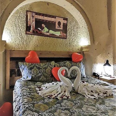 Hotel Mahzen Cave