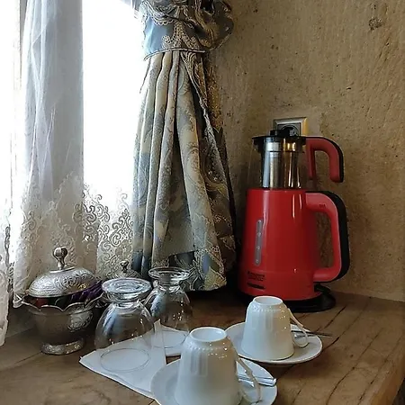Hotel Mahzen Cave