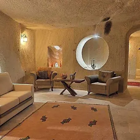 Mahzen Cave מלון *